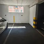 Apartment Central Old Town With Private Indoor Garage Parking