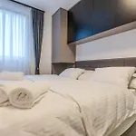Modern Cityscape 2-Bedroom Terrace Apartment