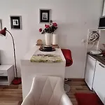 Klara Studio Apartman