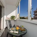 Side By Side Apartments