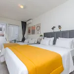 Side By Side Apartments