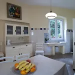 Gianina Apartment