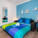 Split Dreams Apartments