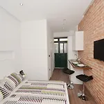 Apartment Split Smile