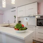 Apartment Medak Zrnovnica