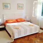 Apartment Sonata