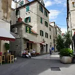 Sweet Dreams Hostel