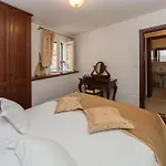Old Town Three Bedroom Apartment Asti Mande 1