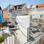 Studio Apartments Bonaca