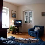 Gianina Apartment