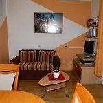 Lile Apartmani