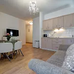 Temple Luxury Apartments & Rooms