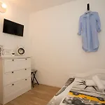 Apartment Vertigo
