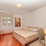 Apartment Barbaresko Split