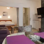 Apartments Lana 2
