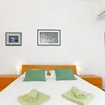 Beach Apartment Bacvice