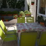 Studio Apartment Imagino