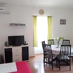 Apartment Cetina