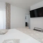 S Luxury Apartments