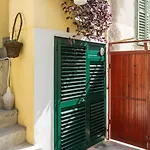 Guest House Varos