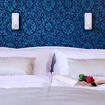Apartments Marmont