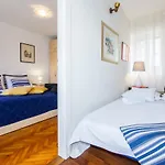 Guest House Leta With Parking
