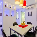 Studio Luce Mala