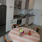 Duplex Apartment Tinel