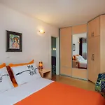 Panoramic City Apartment