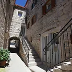 Apartment Lea
