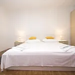 Apartment D&A