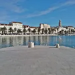Guest House Varos