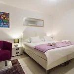 Apartments Gajeta
