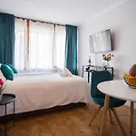 Studio Apartment Zen City Centre