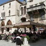 Apartment Petra