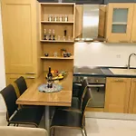 Charming Studio Apartment Mari In City Centre