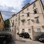 Apartments Angie