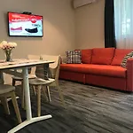 One Bedroom Apartment