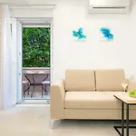 Lyra Studios