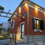 Villa Urbi Et Orbi