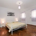 Apartment Mango