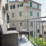 Morus Alba
