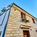 Apartment Kala