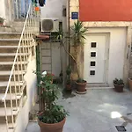 Studio Apartman Ana