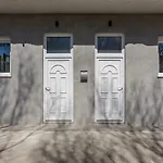 Studio Apartments Twins