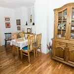 Apartments Kuca Mala