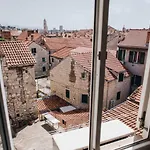 Apartment Old Town Krizeva