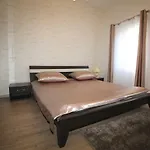 Apartment J&I