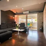 Boki Apartment Split