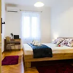 Dundo Baldo Apartment